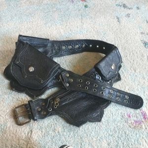Hipstirr black leather pocket belt